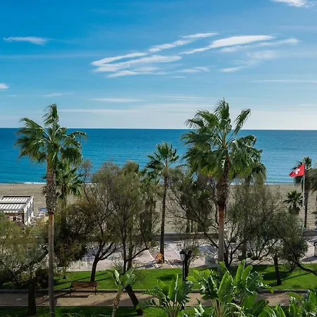 Apartment Vacation I 1 Puerto Banus Sea Front Rental, Renovated Marbella
