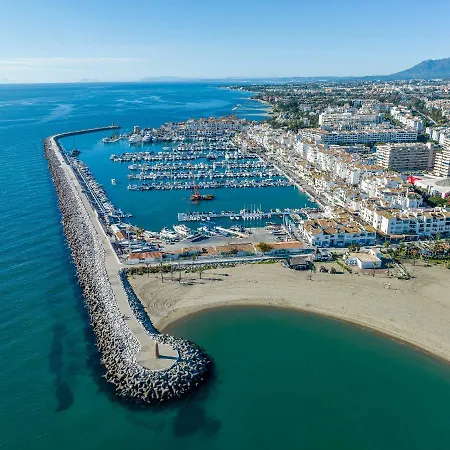 Apartment Vacation I 1 Puerto Banus Sea Front Rental, Renovated Marbella