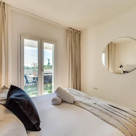 Vacation I 1 Puerto Banus Sea Front Rental, Renovated Apartment *