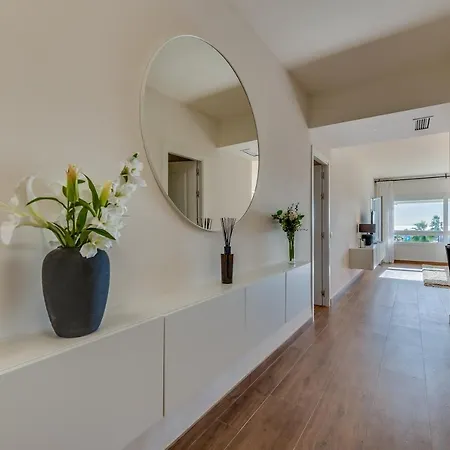 Vacation I 1 Puerto Banus Sea Front Rental, Renovated Marbella